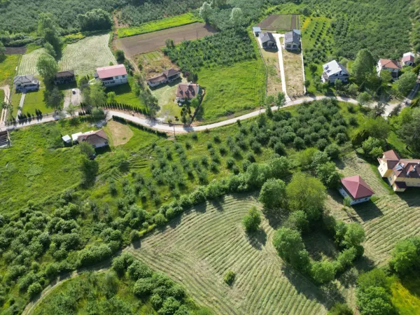 In Hendek Sarıyer 8735m² baureifes Grundstück zu verkaufen — görsel 4